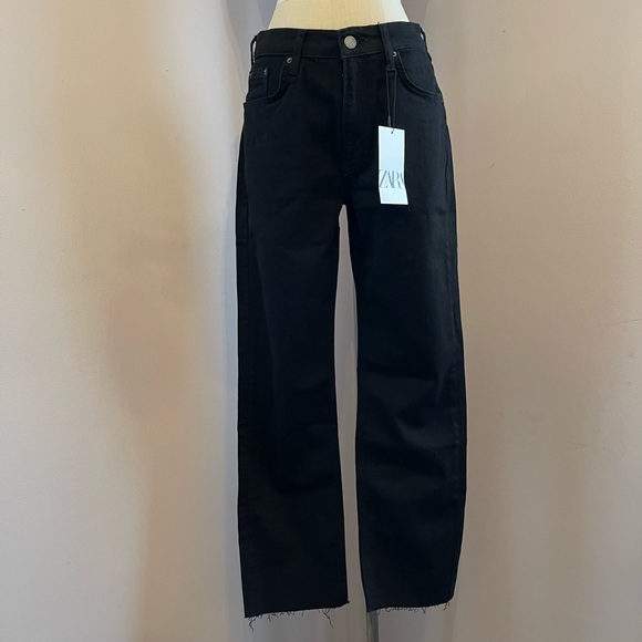 NEW HIGH-WAISTED CROPPED SLIM FIT JEANS - Picture 7 of 11